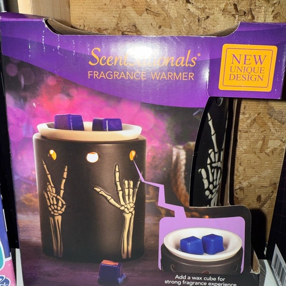 Black Fragrance Warmer - Picture 1 of 3